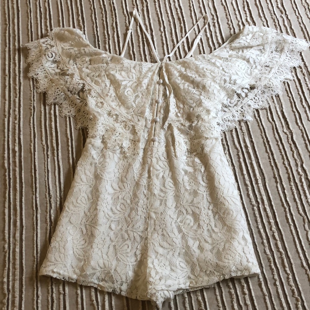 White Lace Romper size Large boutique